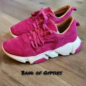 Band of Gypsies pink suede fucsia snickers shoes size 38